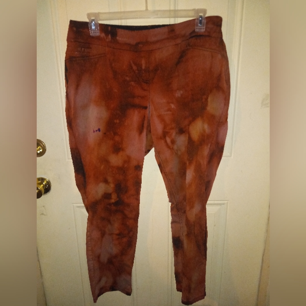Womens bleach splattered, stretchy pants, size 20w.